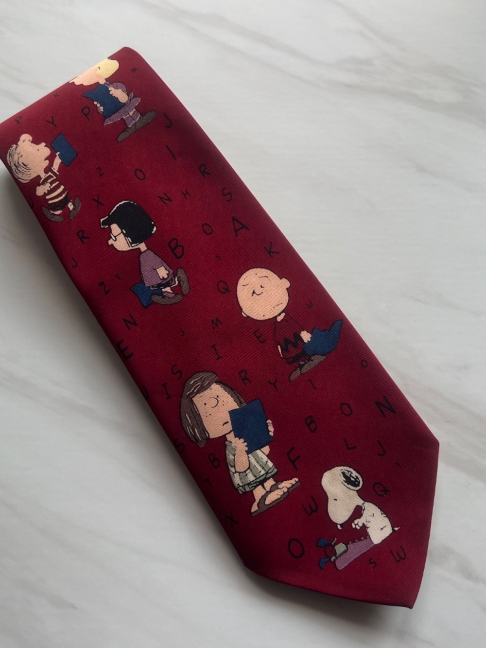 Vintage Snoopy Necktie Peanuts Gang Charlie Brown Lucy Patty Typewriter Letters